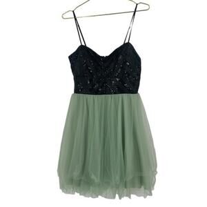 Windsor black green dress strapless tulle party sequence winter formal size 11